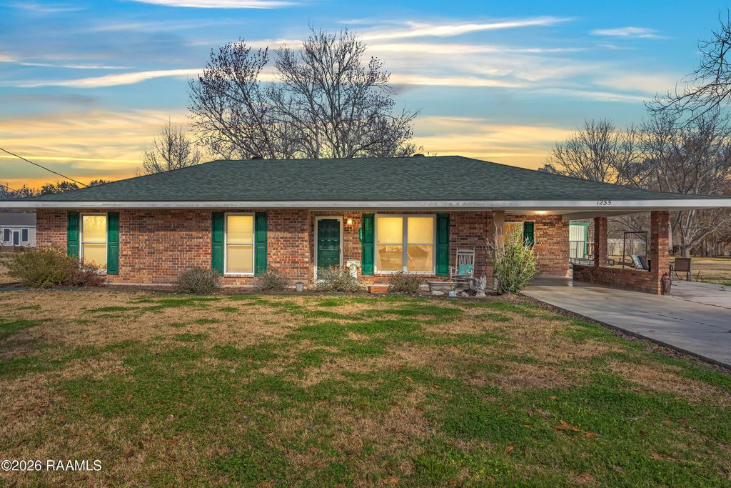 1235 Grand Anse Highway, Breaux Bridge, LA 70517