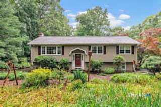 35 Nutmeg Lane, Shelton, CT 06484