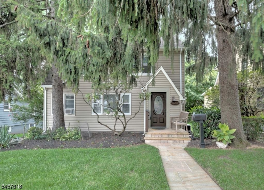 674 Eagle Rock Ave, West Orange Twp., NJ 07052