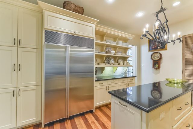 2712 Ferndale Street, Houston, TX 77098