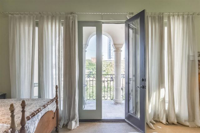 2712 Ferndale Street, Houston, TX 77098