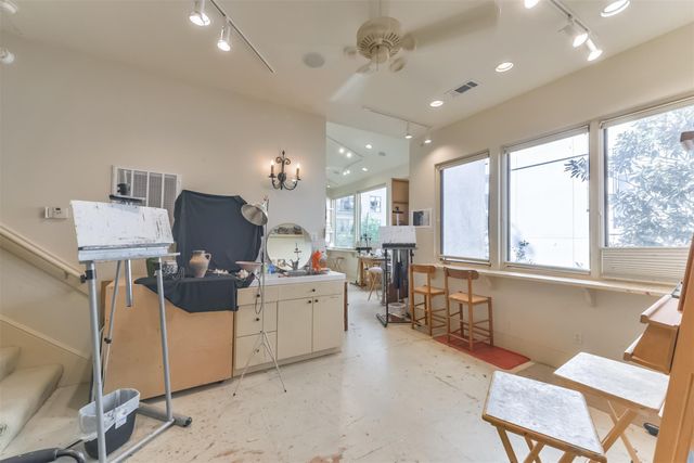 2712 Ferndale Street, Houston, TX 77098