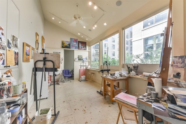 2712 Ferndale Street, Houston, TX 77098