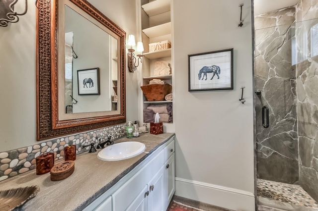 2712 Ferndale Street, Houston, TX 77098