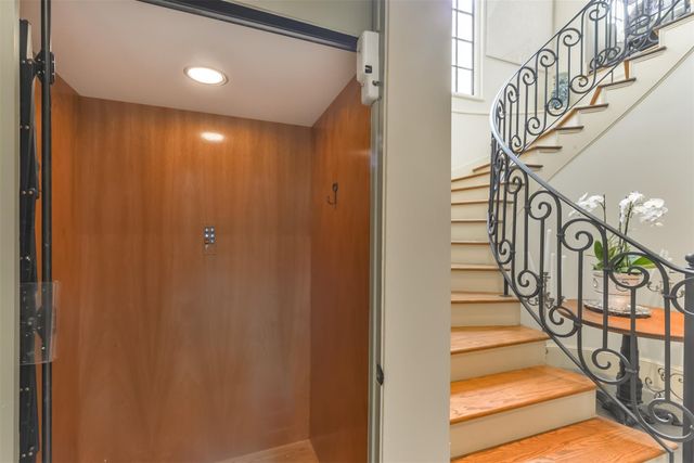 2712 Ferndale Street, Houston, TX 77098