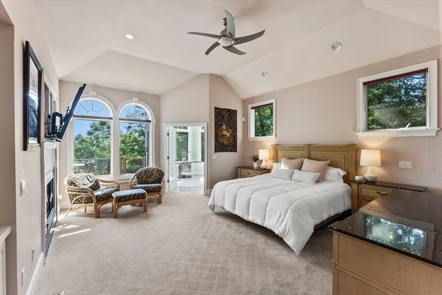322 R Center Hill Rd, Plymouth, MA 02360