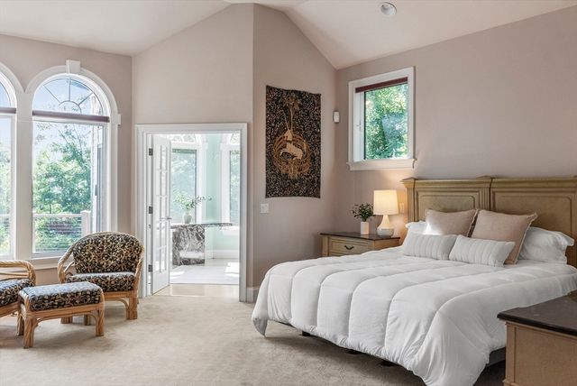 322 R Center Hill Rd, Plymouth, MA 02360