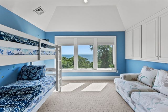322 R Center Hill Rd, Plymouth, MA 02360