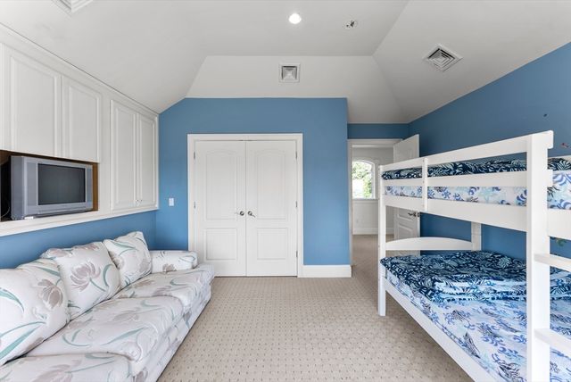 322 R Center Hill Rd, Plymouth, MA 02360