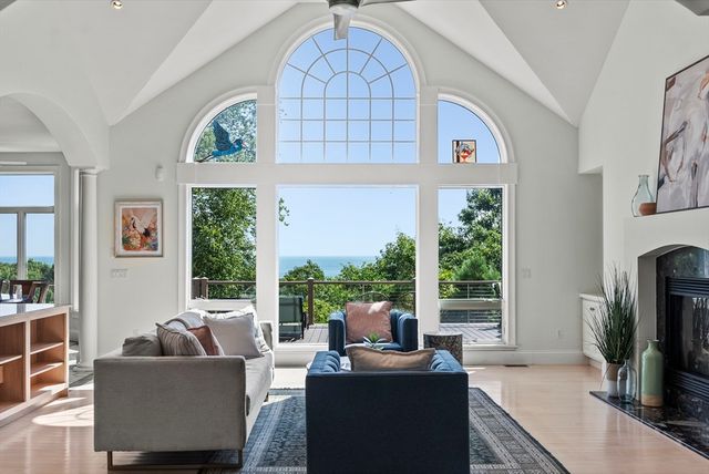 322 R Center Hill Rd, Plymouth, MA 02360