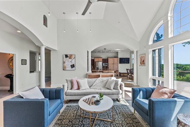 322 R Center Hill Rd, Plymouth, MA 02360