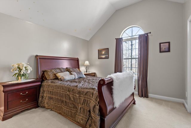 3700 Scenic Hollow Lane, Signal Mountain, TN 37377