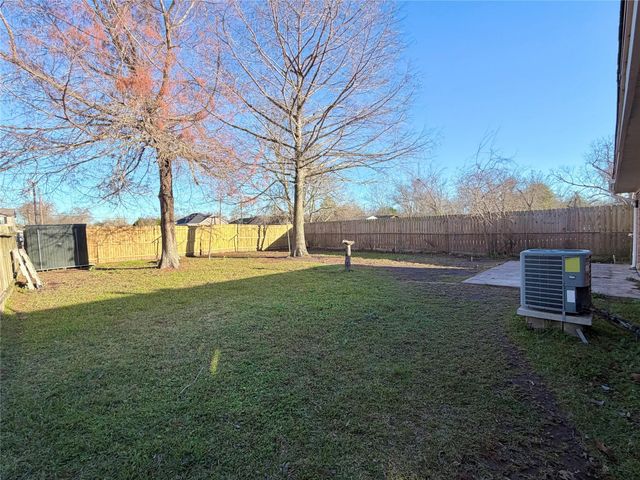 214 S Texas Street, Texas City, TX 77591