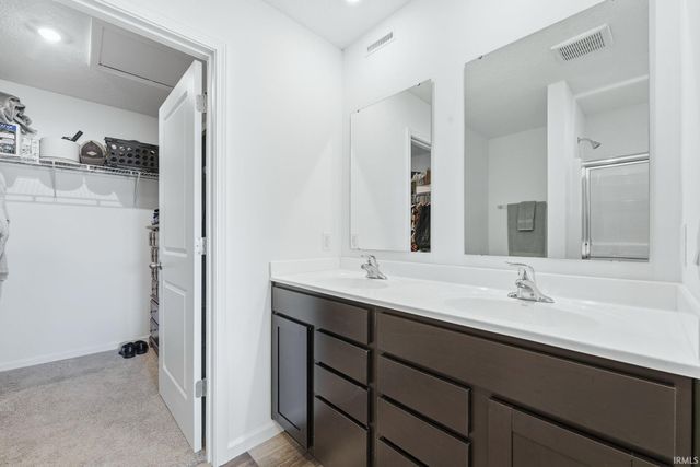 1026 Miller Woods Way, New Haven, IN 46774