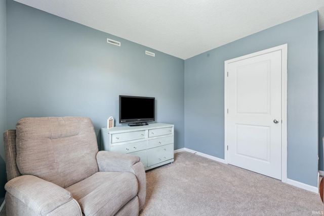 1026 Miller Woods Way, New Haven, IN 46774