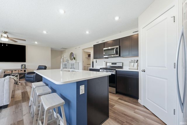 1026 Miller Woods Way, New Haven, IN 46774
