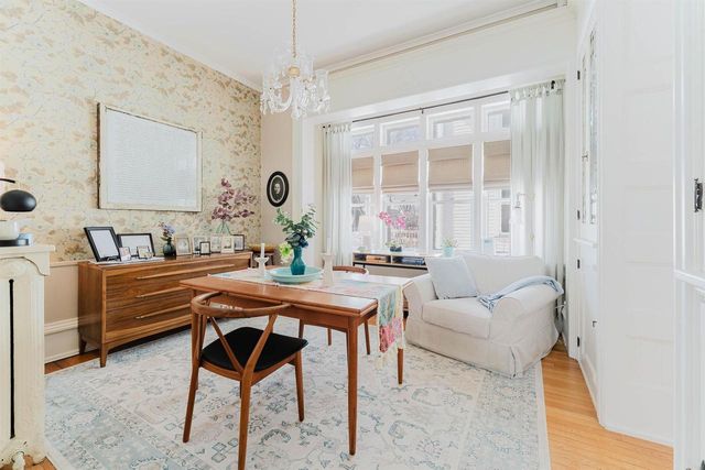 1016 WASHINGTON AVENUE, Oshkosh, WI 54901