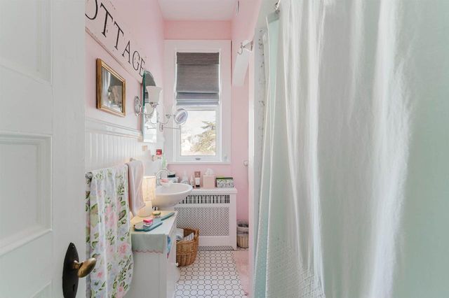 1016 WASHINGTON AVENUE, Oshkosh, WI 54901