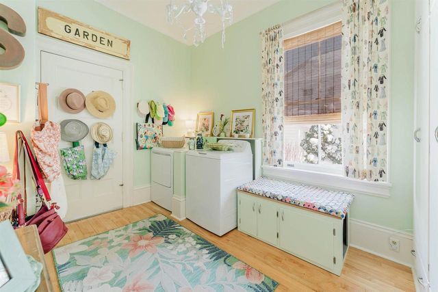 1016 WASHINGTON AVENUE, Oshkosh, WI 54901