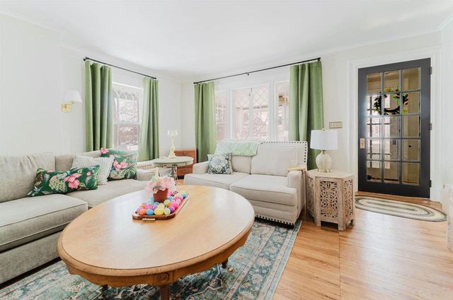 1016 WASHINGTON AVENUE, Oshkosh, WI 54901