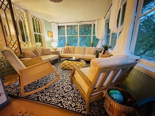 1016 WASHINGTON AVENUE, Oshkosh, WI 54901