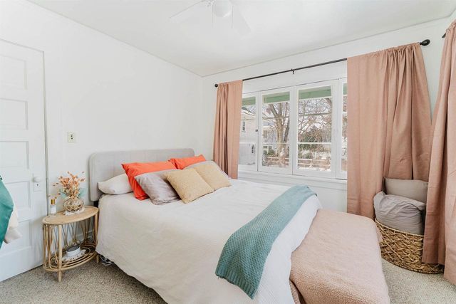 1016 WASHINGTON AVENUE, Oshkosh, WI 54901