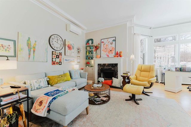 1016 WASHINGTON AVENUE, Oshkosh, WI 54901