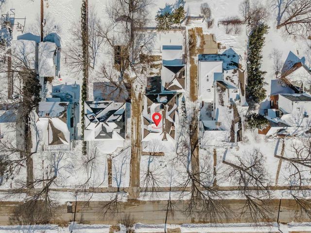 1016 WASHINGTON AVENUE, Oshkosh, WI 54901