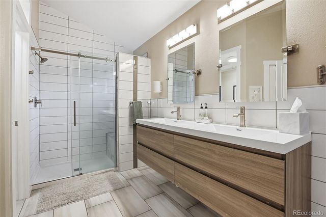 7900 E Dartmouth Avenue 60, Denver, CO 80231