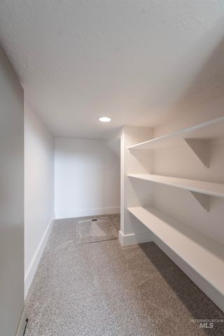 410 S Diesel Way, Boise, ID 83716