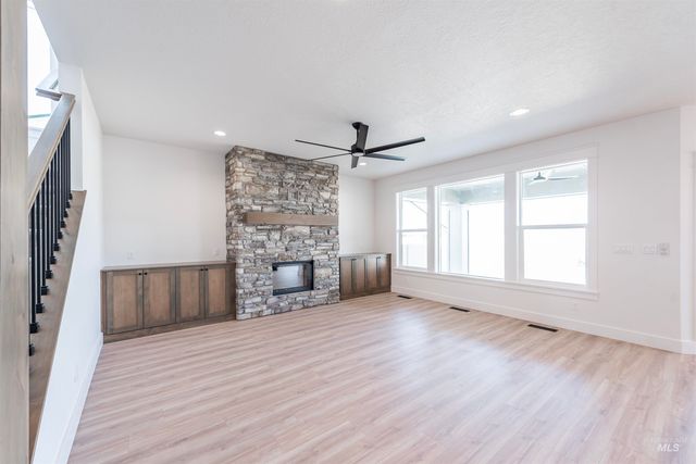 410 S Diesel Way, Boise, ID 83716