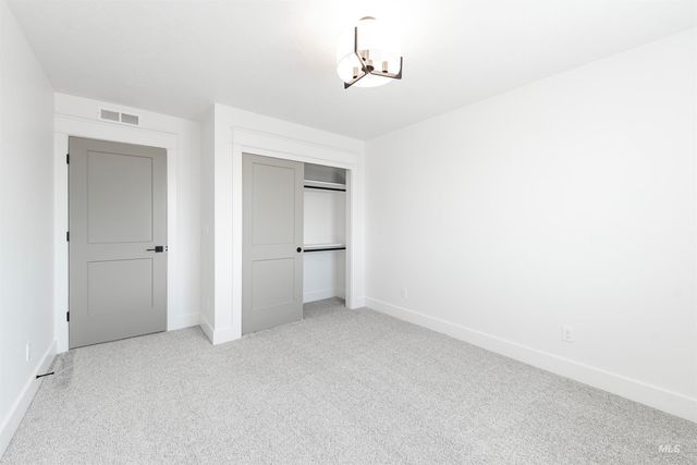 410 S Diesel Way, Boise, ID 83716