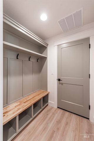 410 S Diesel Way, Boise, ID 83716