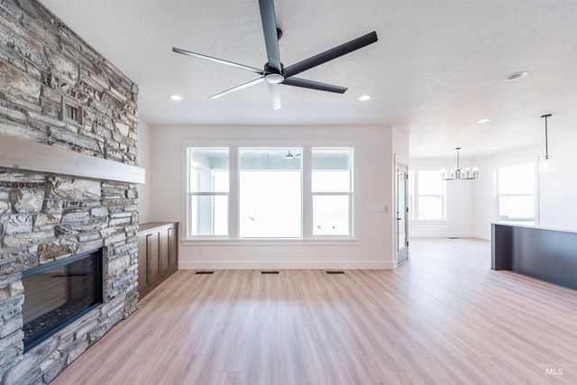 410 S Diesel Way, Boise, ID 83716