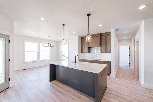 410 S Diesel Way, Boise, ID 83716