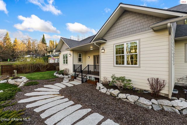 266 Syringa Heights RD, Sandpoint, ID 83864