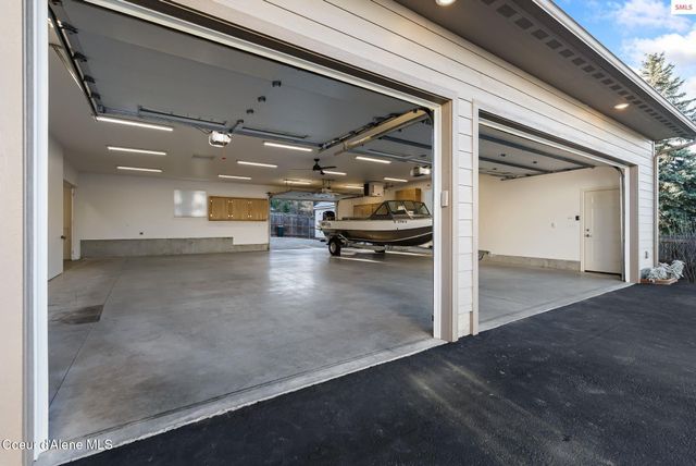 266 Syringa Heights RD, Sandpoint, ID 83864