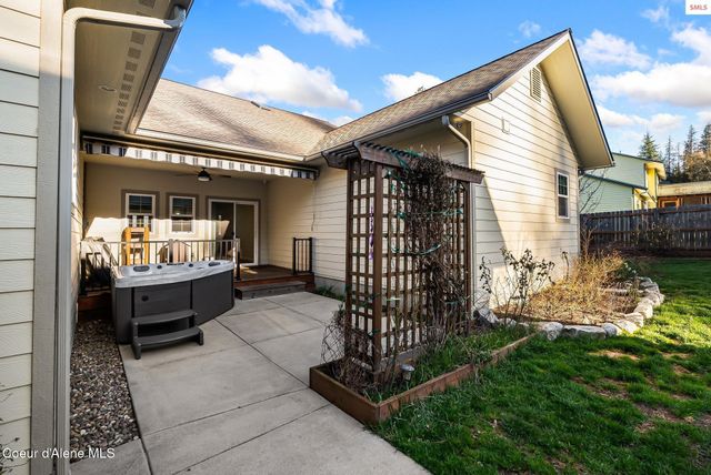 266 Syringa Heights RD, Sandpoint, ID 83864