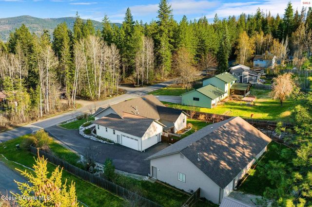 266 Syringa Heights RD, Sandpoint, ID 83864