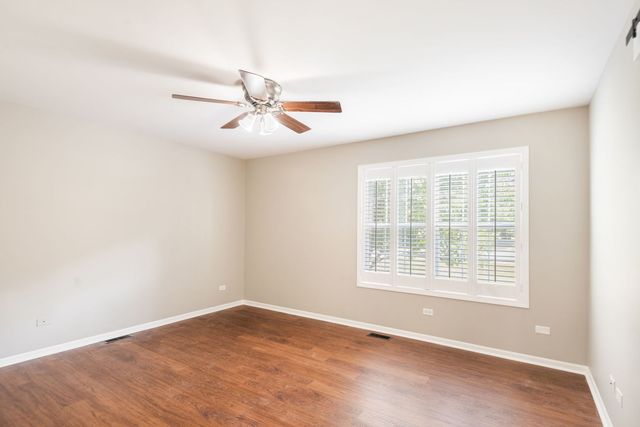 1207 Main Street Road, Spring Grove, IL 60081