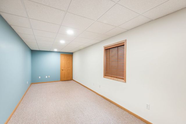 1207 Main Street Road, Spring Grove, IL 60081