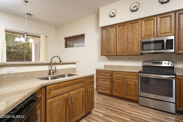 7444 E Calle Infinito, Tucson, AZ 85715