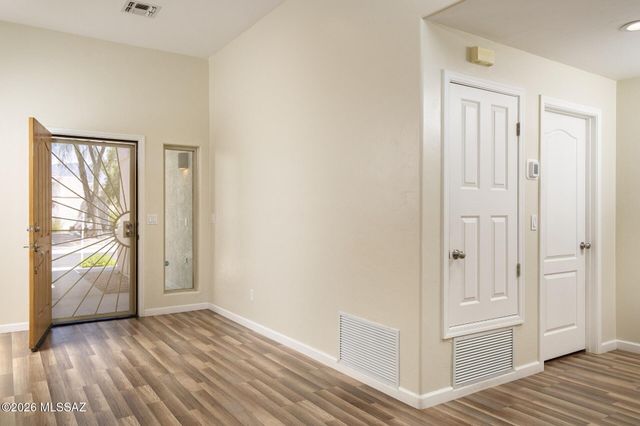 7444 E Calle Infinito, Tucson, AZ 85715