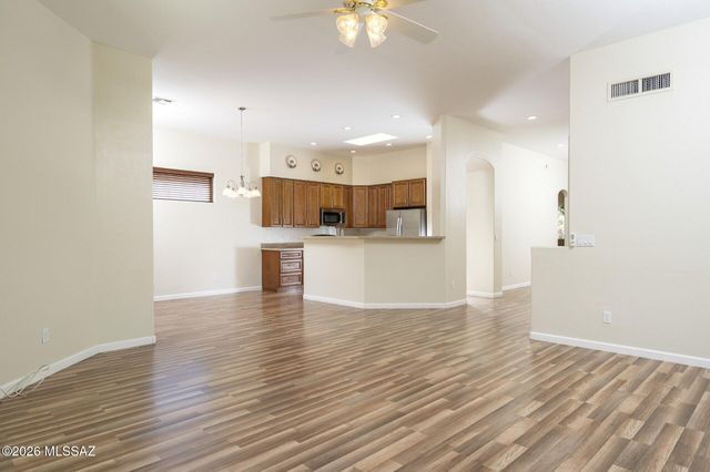 7444 E Calle Infinito, Tucson, AZ 85715