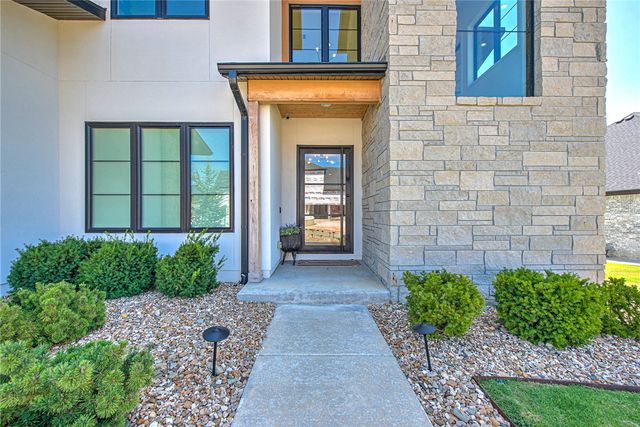 4205 S Watercrest Drive, Rogers, AR 72758