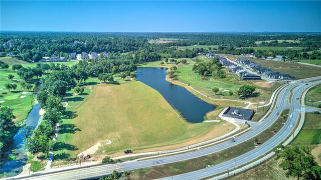 4205 S Watercrest Drive, Rogers, AR 72758