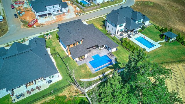 4205 S Watercrest Drive, Rogers, AR 72758