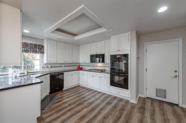 3014 W Brompton Lane, Fresno, CA 93711