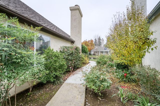 3014 W Brompton Lane, Fresno, CA 93711