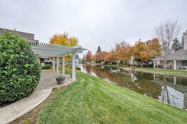 3014 W Brompton Lane, Fresno, CA 93711